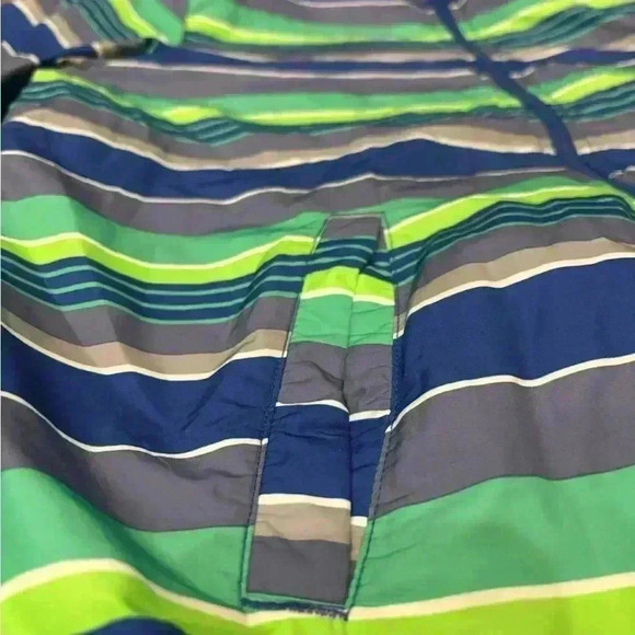 The North Face reversible snow and rain jacket boys - Picture 2 of 11